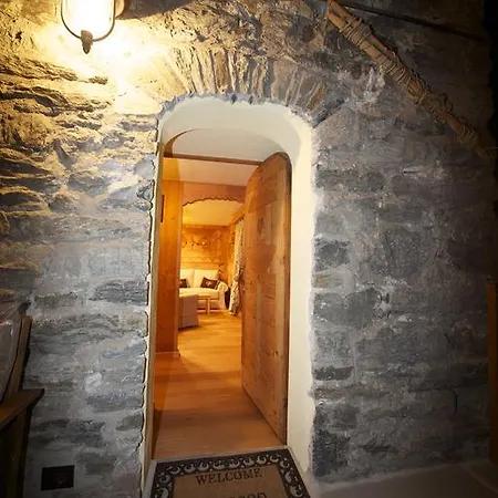 فندق مبيت وإفطار La Maison Du Seigneur لا سالّي