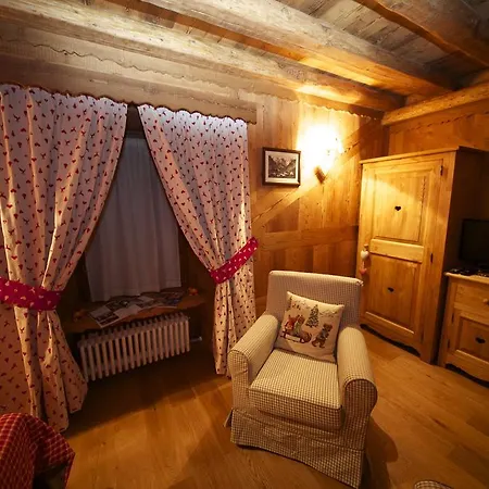 La Maison Du Seigneur 3* لا سالّي